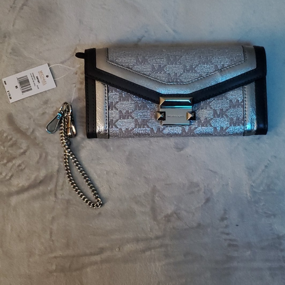 Michael kors wallet